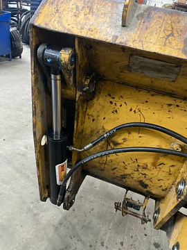 ремонт гидроцилиндров экскаватора-погрузчика картинка