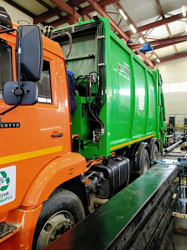 обслуживание коммунальной техники картинка